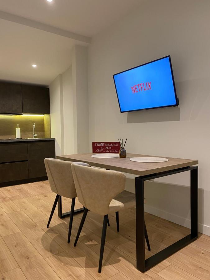 Living Studio Apartments Tiranë Luaran gambar