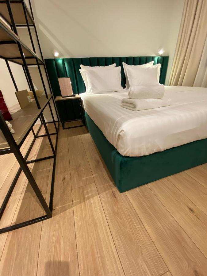 Living Studio Apartments Tiranë Luaran gambar
