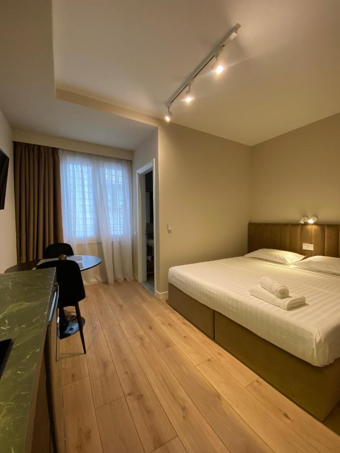Living Studio Apartments Tiranë Luaran gambar