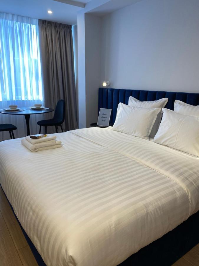 Living Studio Apartments Tiranë Luaran gambar