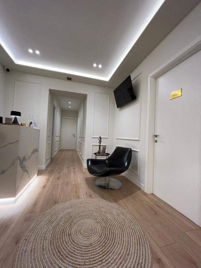 Living Studio Apartments Tiranë Luaran gambar
